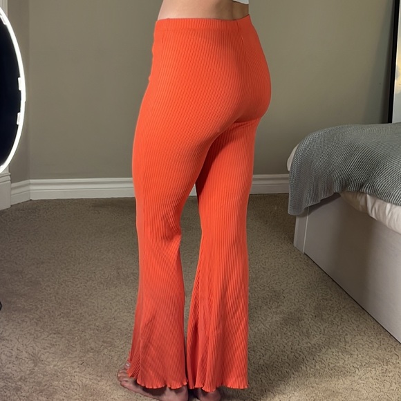 Aerie Kick-It Ribbed High Waisted Super Flare Pant size M - Picture 2 of 3